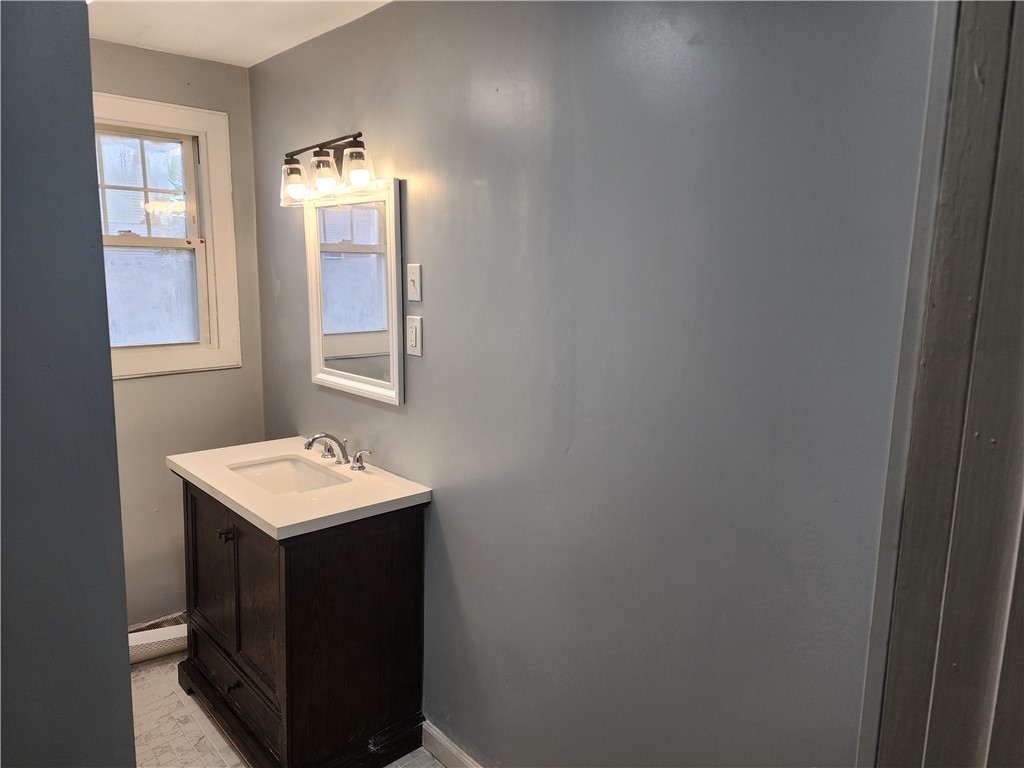 39 Chaplin Street Pawtucket, RI 02861 - Photo 11 of 14