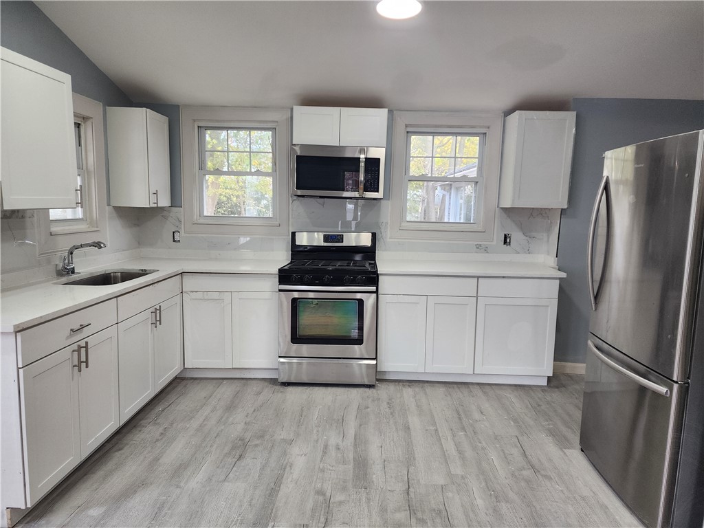 39 Chaplin Street Pawtucket, RI 02861 - Photo 13 of 14