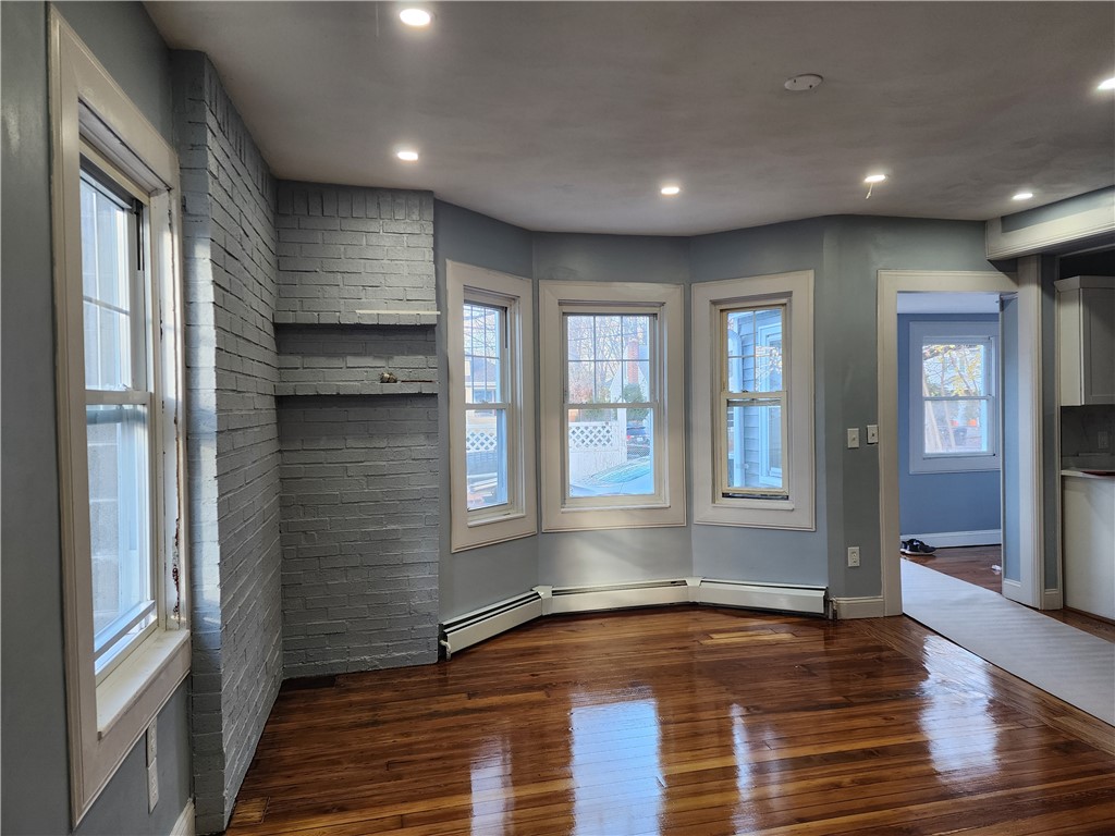 39 Chaplin Street Pawtucket, RI 02861 - Photo 5 of 14