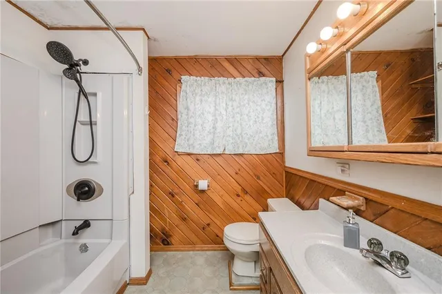 $240,000 | 105 Orchard Ave/ 140 Church Alley, Punxsutawney, PA 15767