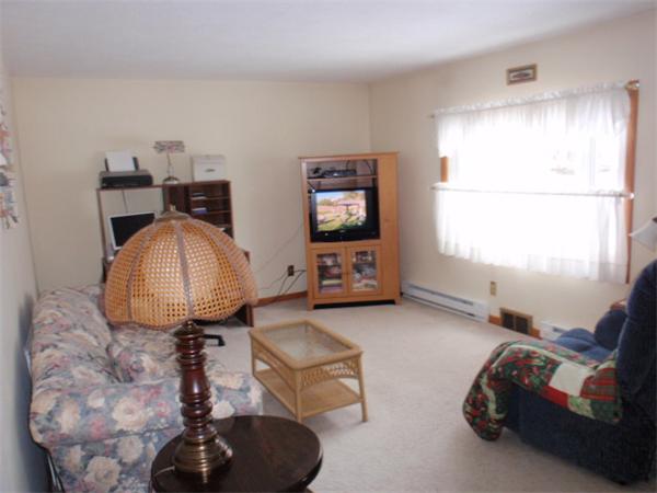 51 Silvin Road Chicopee, MA 01013 - Photo 7 of 9 Gallery Image 7