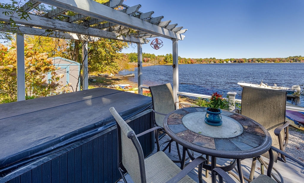 127 King Philip Road Norton, MA 02766 - Photo 9 of 39 Gallery Image 9