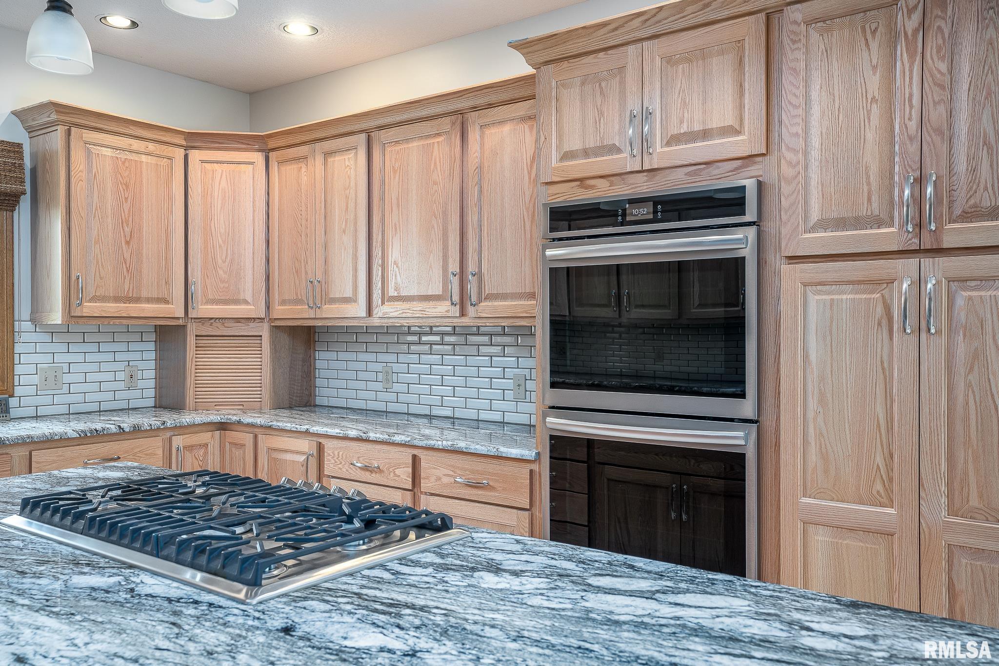 6761 Ridges Court Bettendorf, IA 52722 - Photo 10 of 38 Gallery Image 10