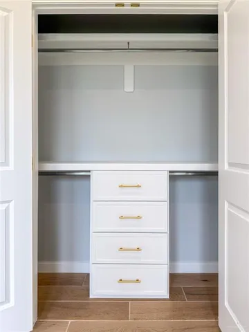 a view of walk in closet