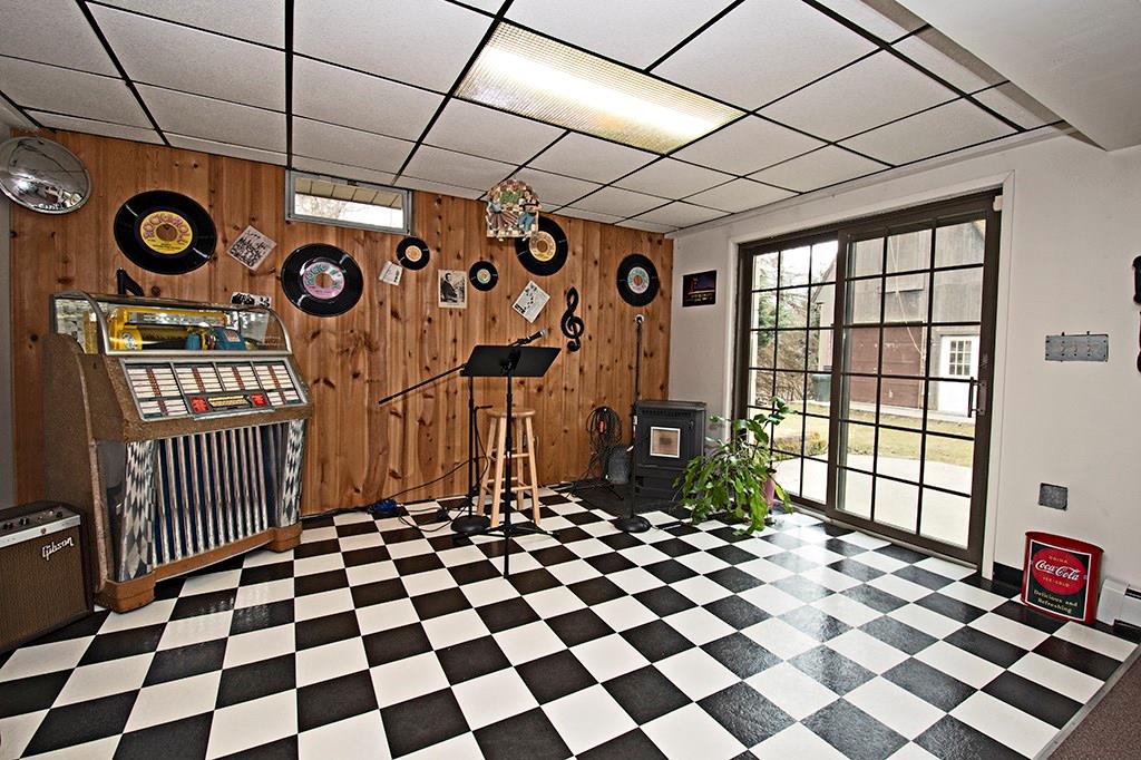 224 Kilgallen Road Butler, PA 16002 - Photo 19 of 25 a black and white checkered floor