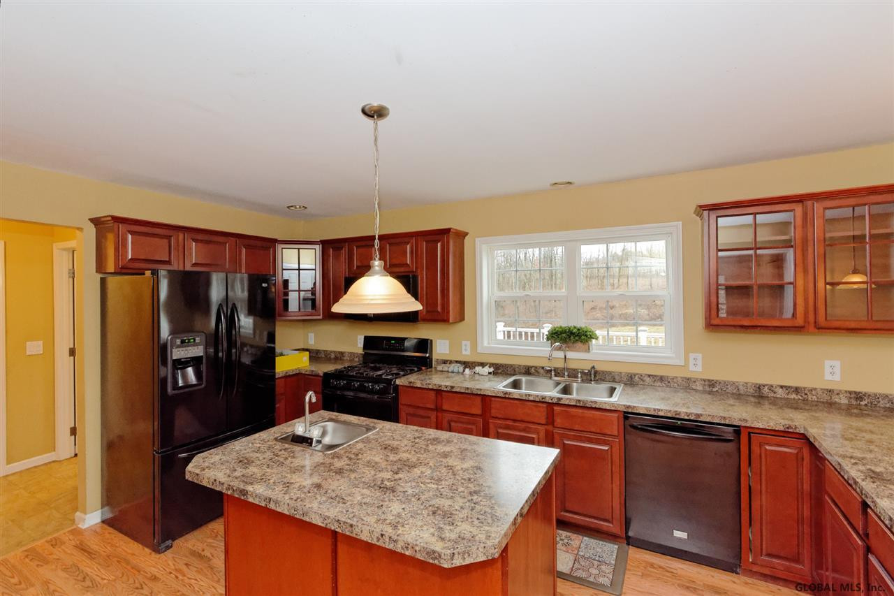 169 Weatherwax Road Poestenkill, NY 12018 - Photo 11 of 25 Photo 11