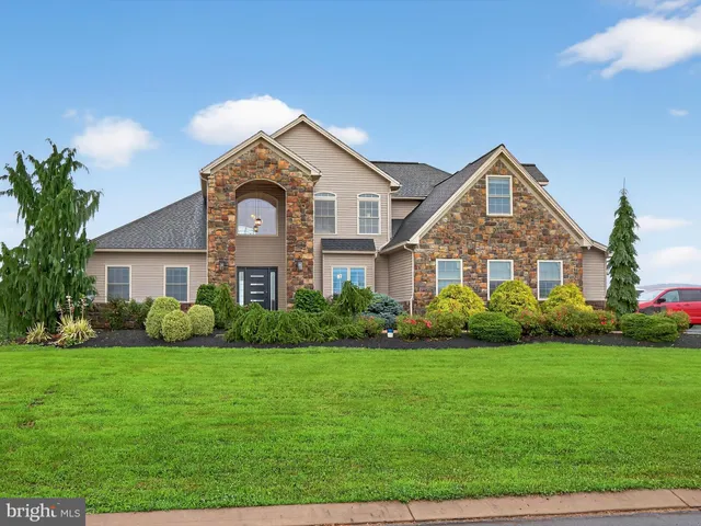 $755,000 | 13 Pheasant Hill Drive, Halifax, PA 17032
