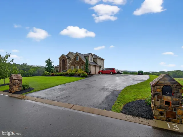$755,000 | 13 Pheasant Hill Drive, Halifax, PA 17032