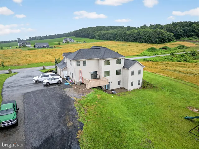 $755,000 | 13 Pheasant Hill Drive, Halifax, PA 17032