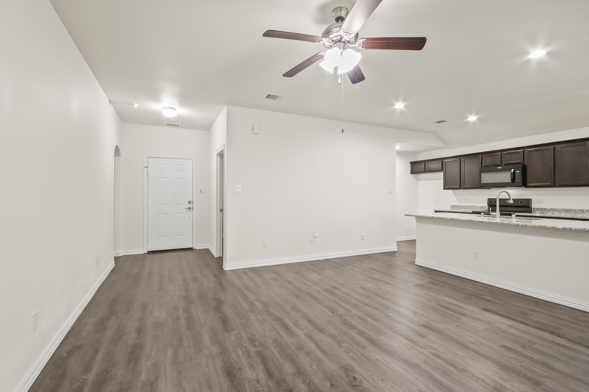 326 County Road 3558 Cleveland, TX 77327 - Photo 6 of 26