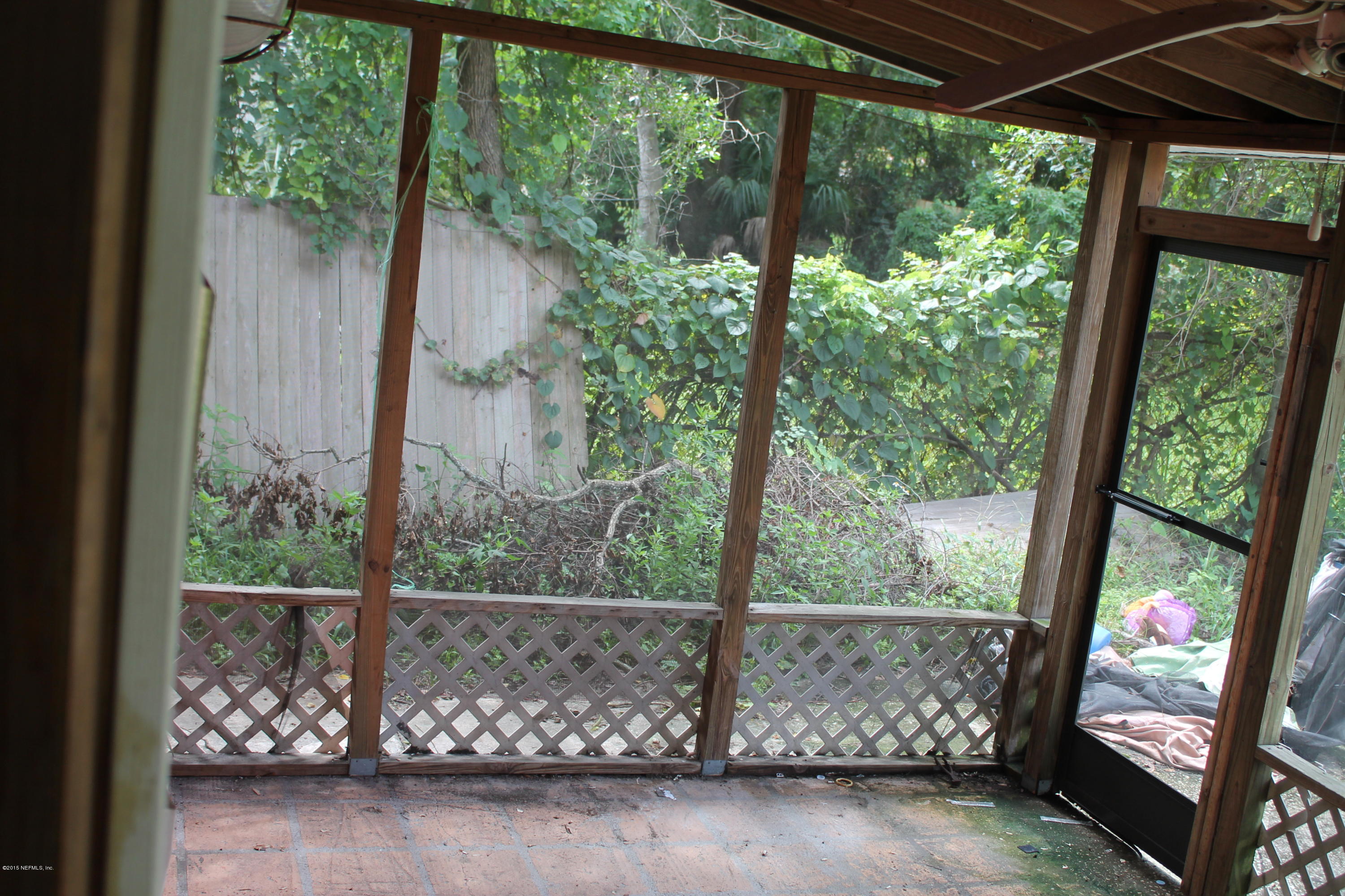 2712 Lorna Road Jacksonville, FL 32211 - Photo 29 of 30 a view of a small yard from a balcony