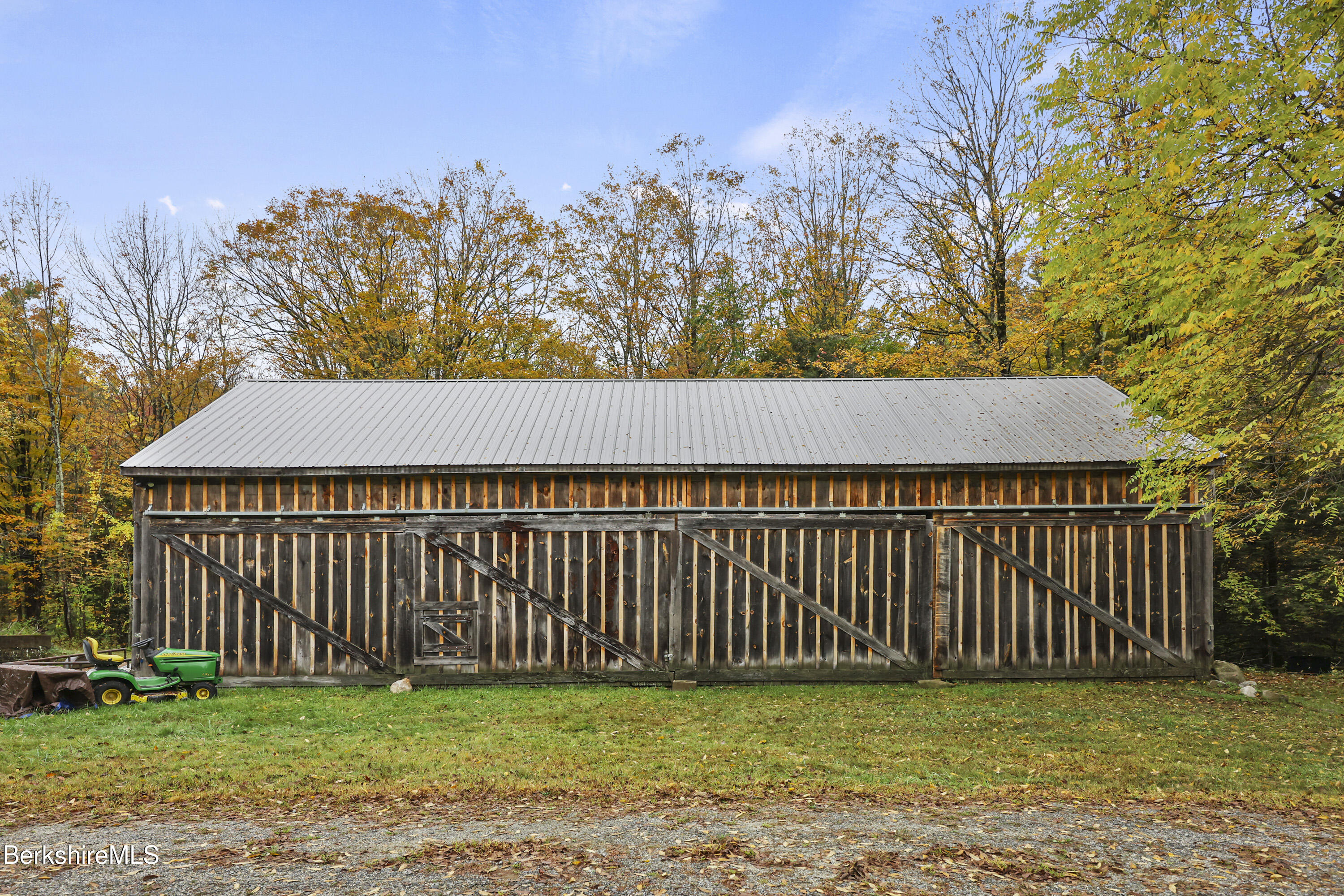 327 Chester Road Becket, MA 01223 - Photo 36 of 49 Barn