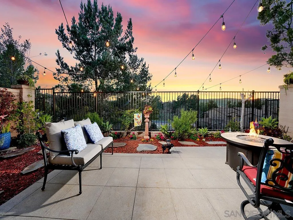 33 Tuscany Ladera Ranch, CA 92694 - Photo 45 of 50 a outdoor space with lots of tables and chairs