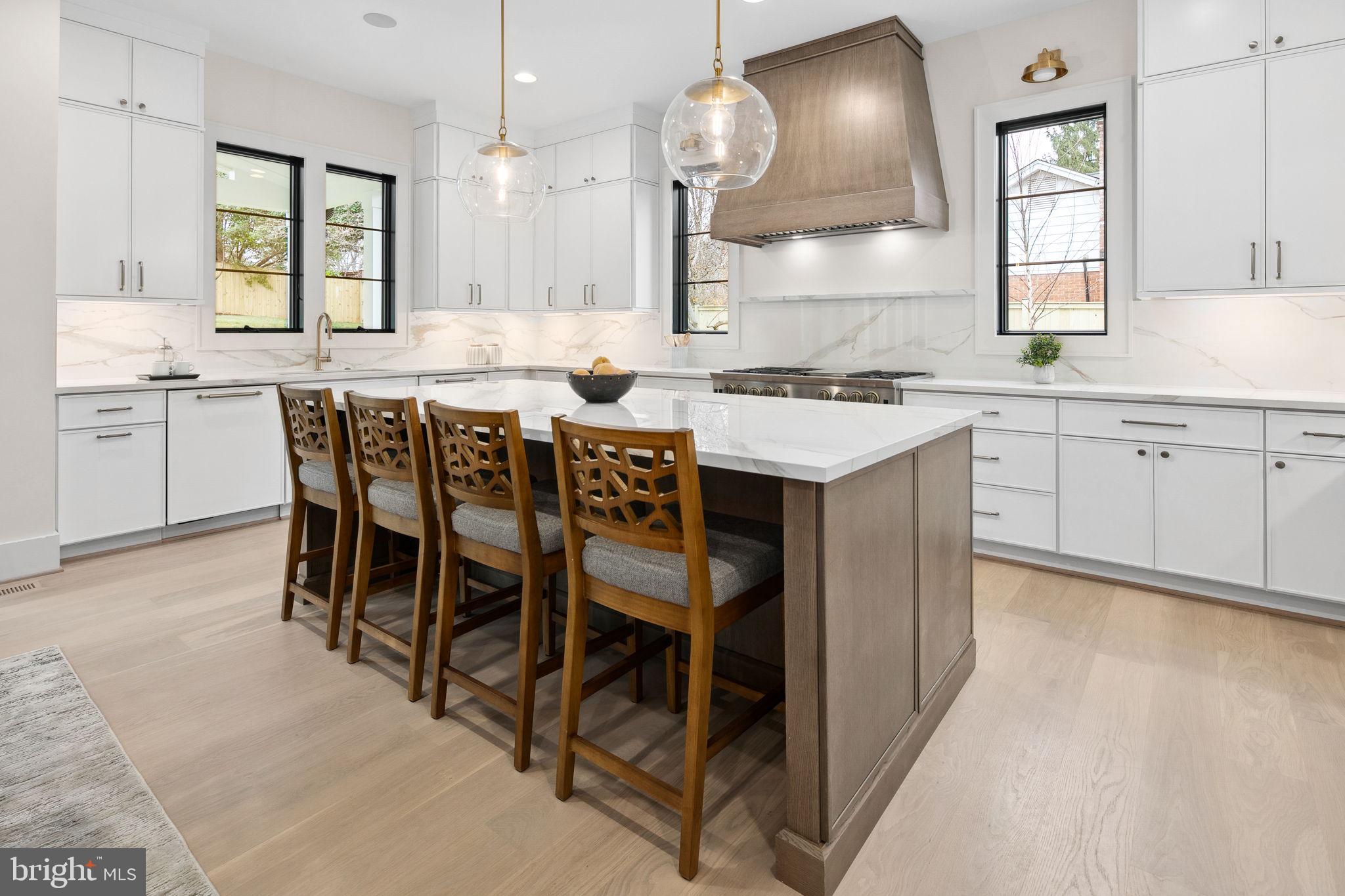7126 Thrasher Road McLean, VA 22101 - Photo 5 of 13