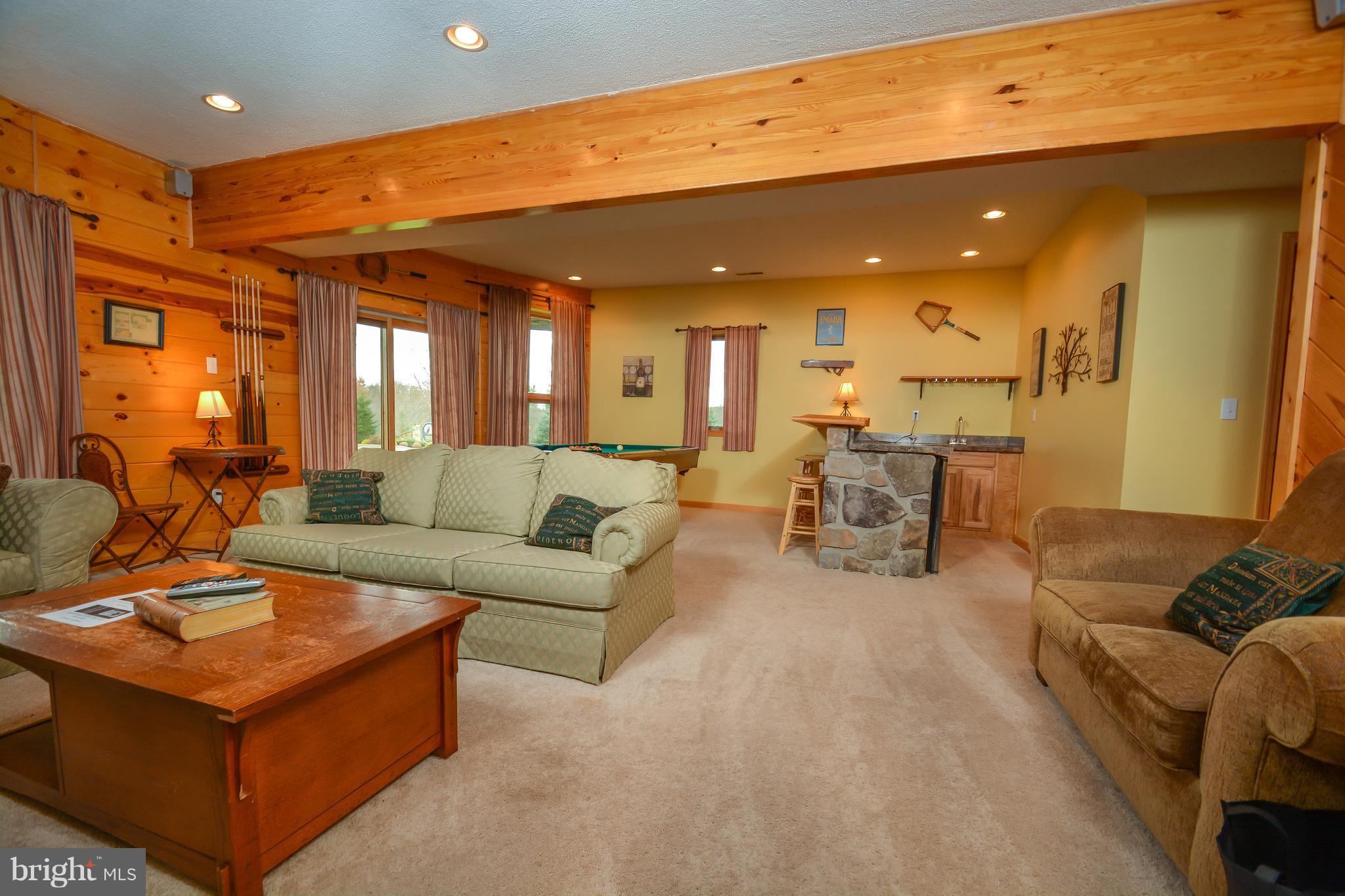 1015 Paradise Point Road Oakland, MD 21550 - Photo 10 of 29 Family Room