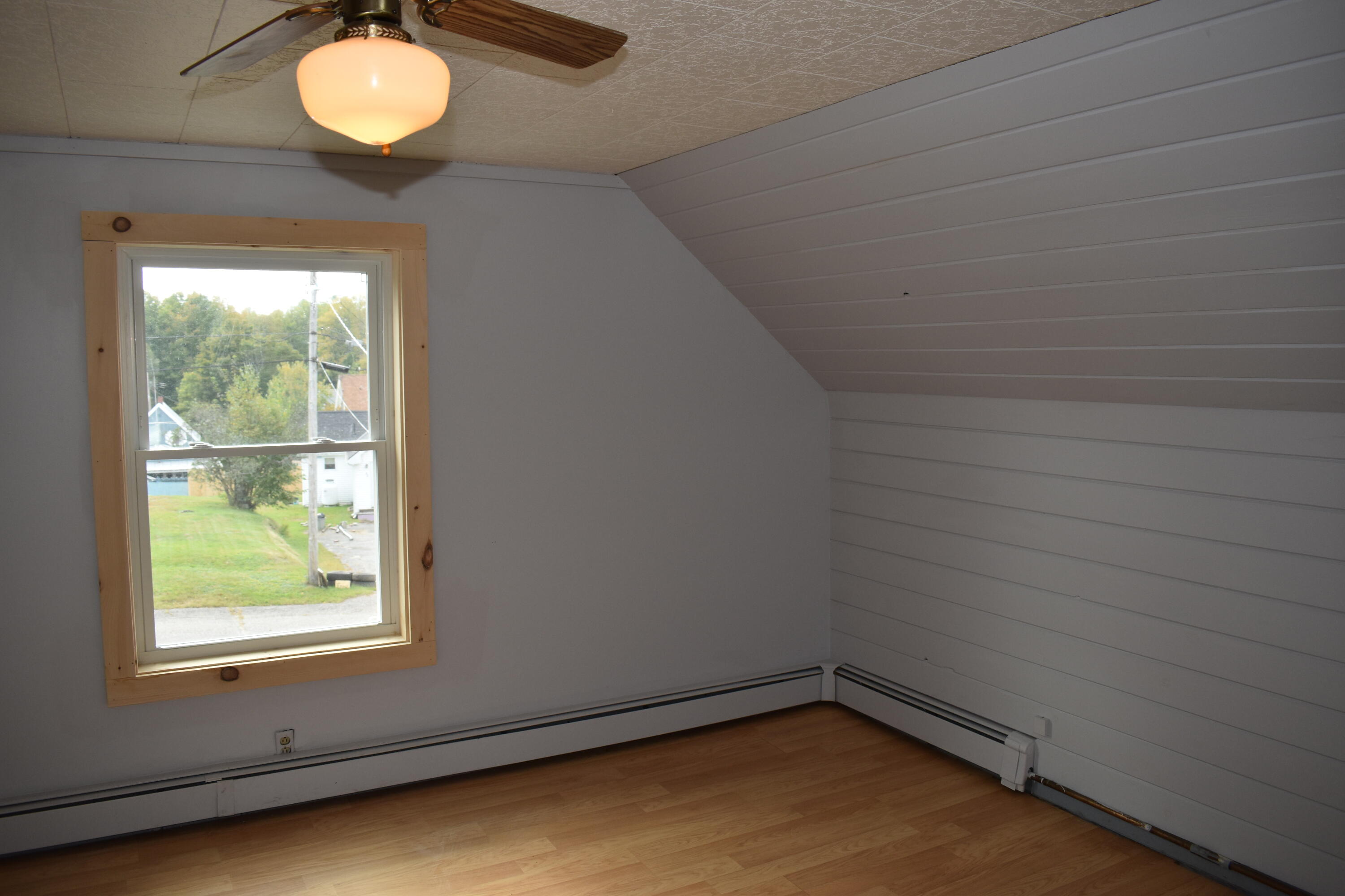 45 Knox Street Millinocket, ME 04462 - Photo 16 of 27 DSC_0112