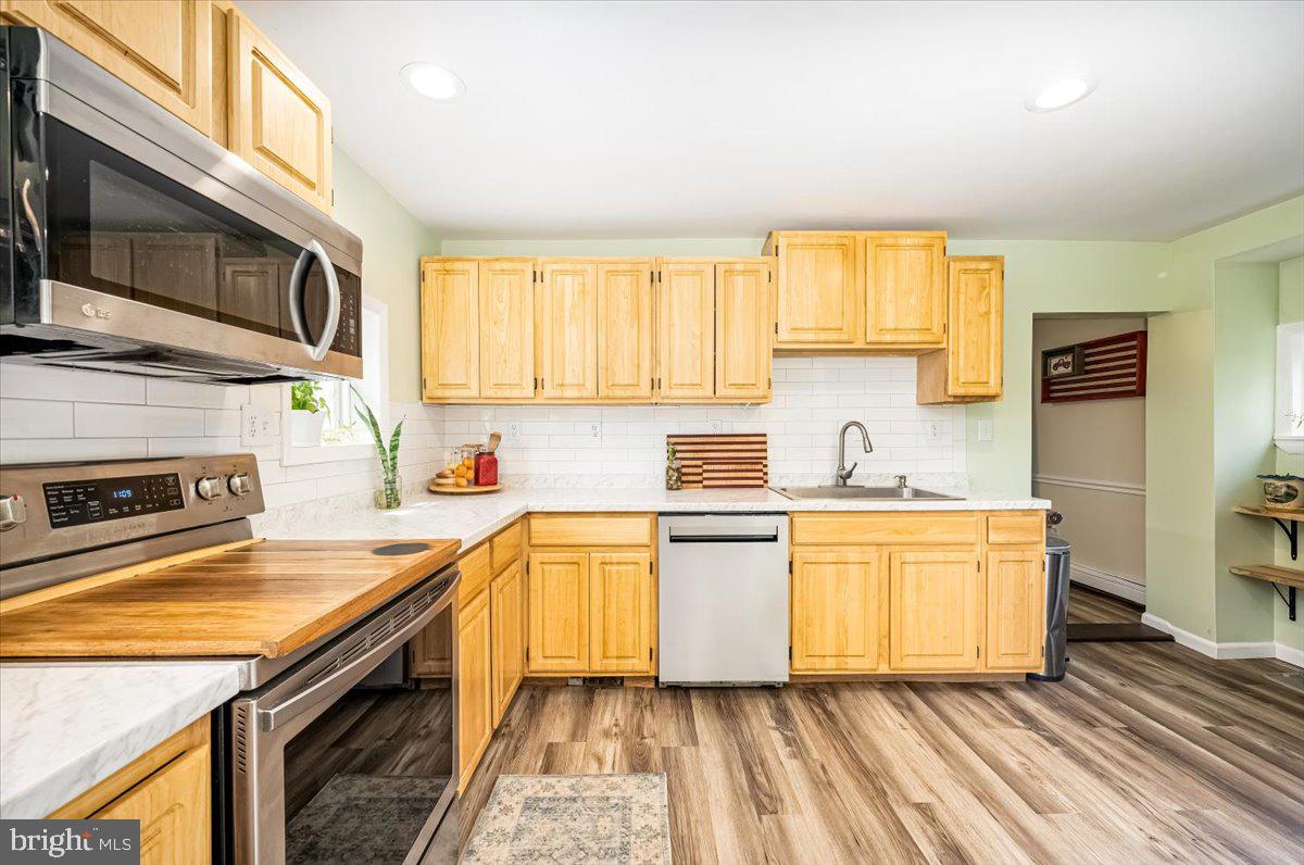 11 Mt Hebron Road Keedysville, MD 21756 - Photo 13 of 94