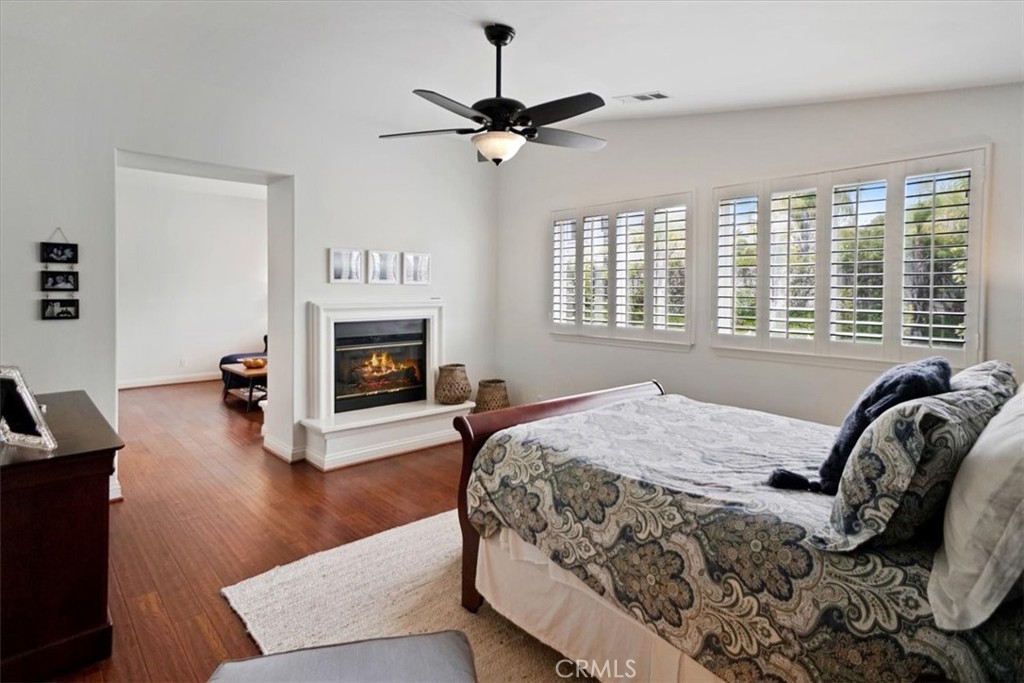 26511 Brooks Circle Stevenson Ranch, CA 91381 - Photo 31 of 55 Primary bedroom