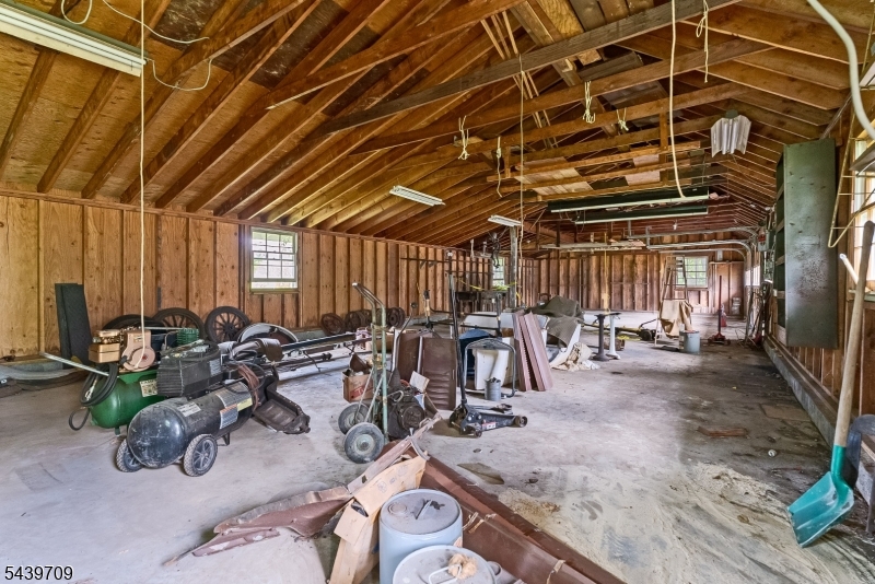 19 Yardley Road Mendham, NJ 07945 - Photo 34 of 41