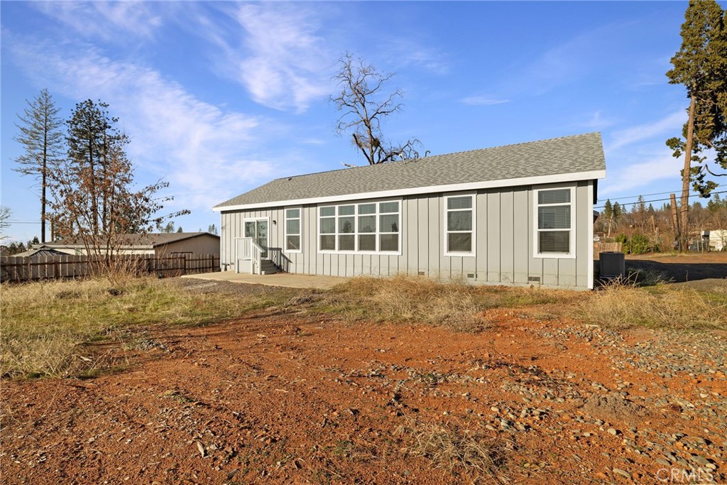926 Bille Road Paradise, CA 95969 - Photo 23 of 28 a front view of a house with a yard