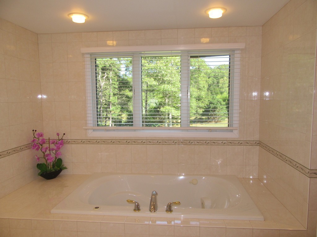 1584 State Road Plymouth, MA 02360 - Photo 17 of 30 Gallery Image 17