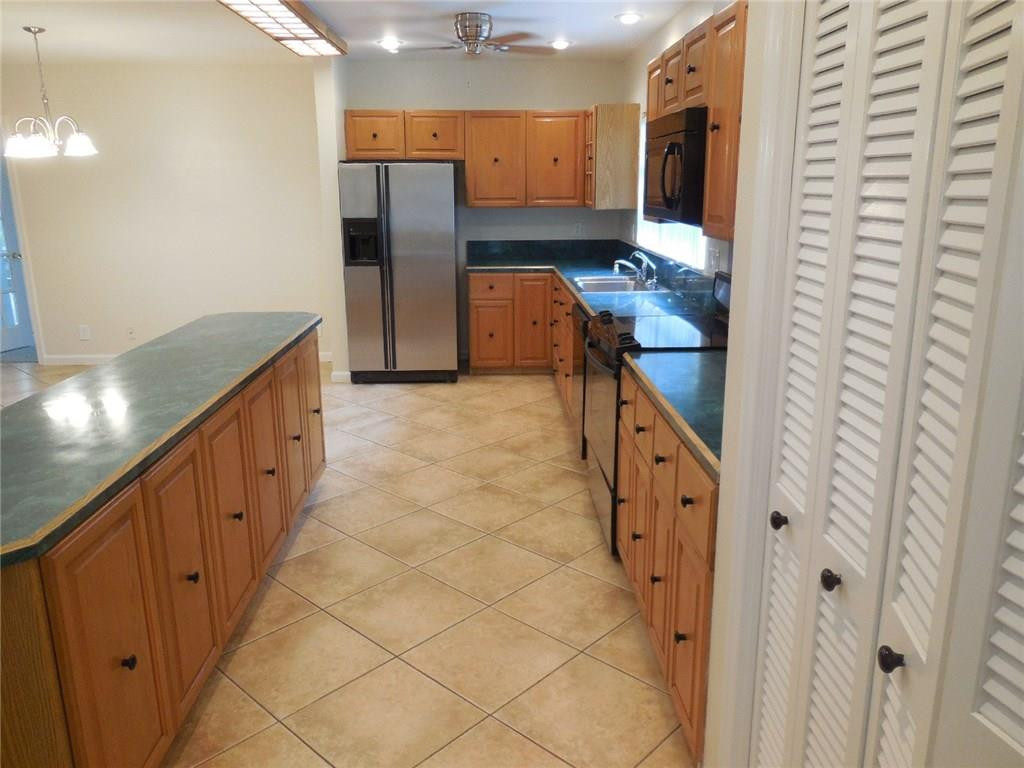 1195 Pepperridge Terrace Boca Raton, FL 33486 - Photo 9 of 39 Photo 9
