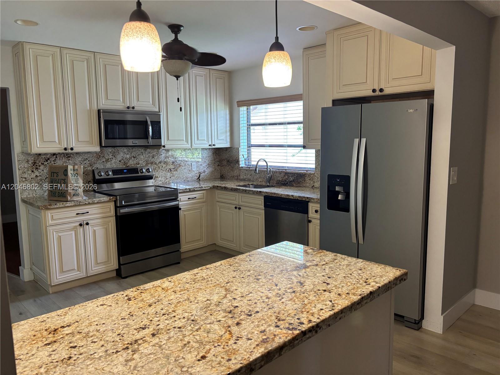 18052 South 105th Avenue South, Unit 18052 Boca Raton, FL 33498 - Photo 40 of 54