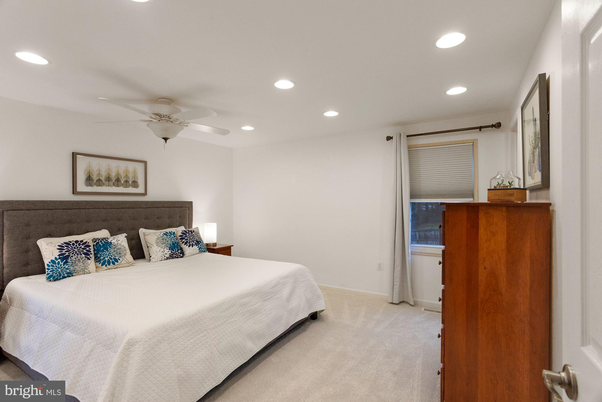 9538 Burning Branch Road Burke, VA 22015 - Photo 13 of 33 Recessed Lighting