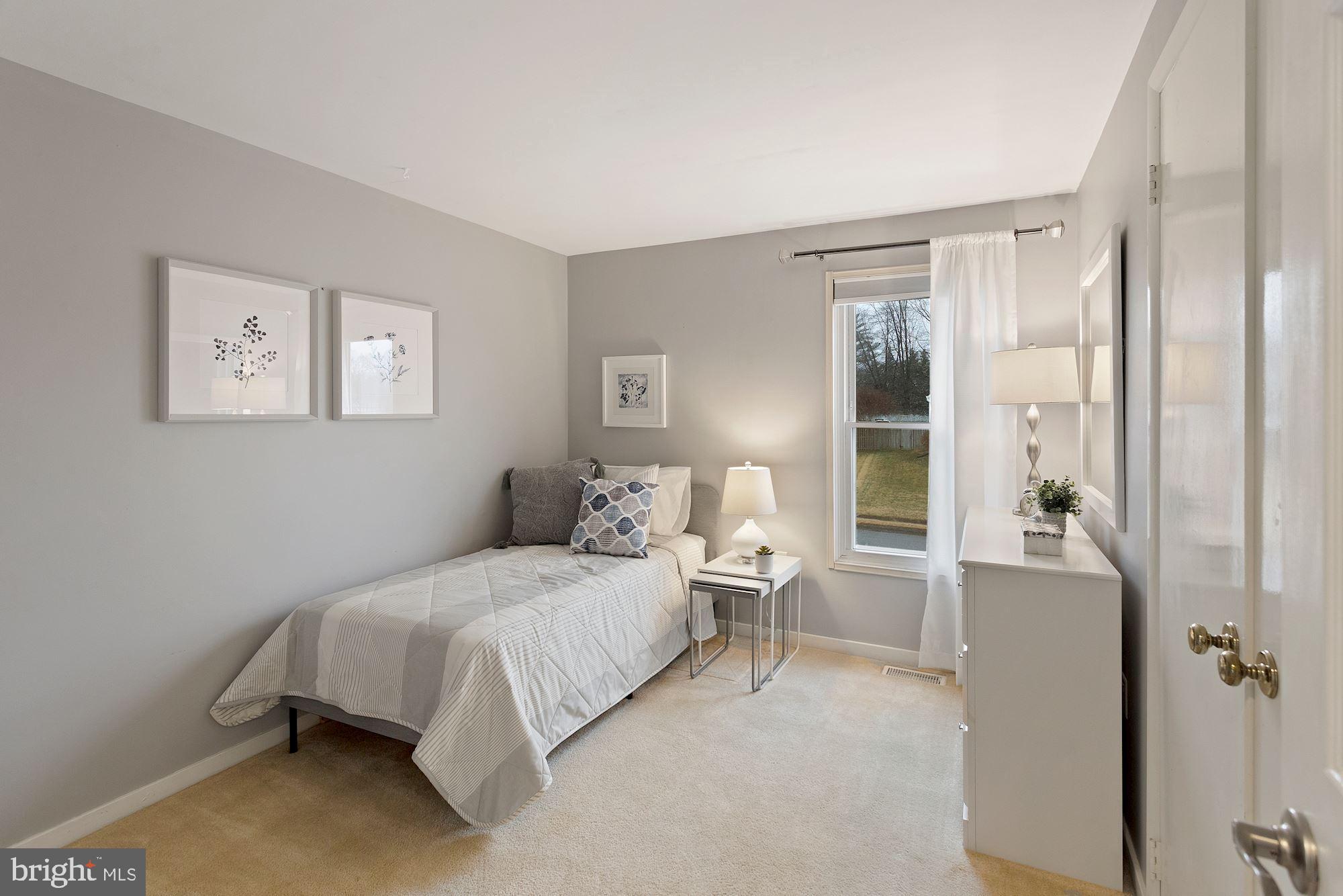9538 Burning Branch Road Burke, VA 22015 - Photo 16 of 33 2nd Bedroom