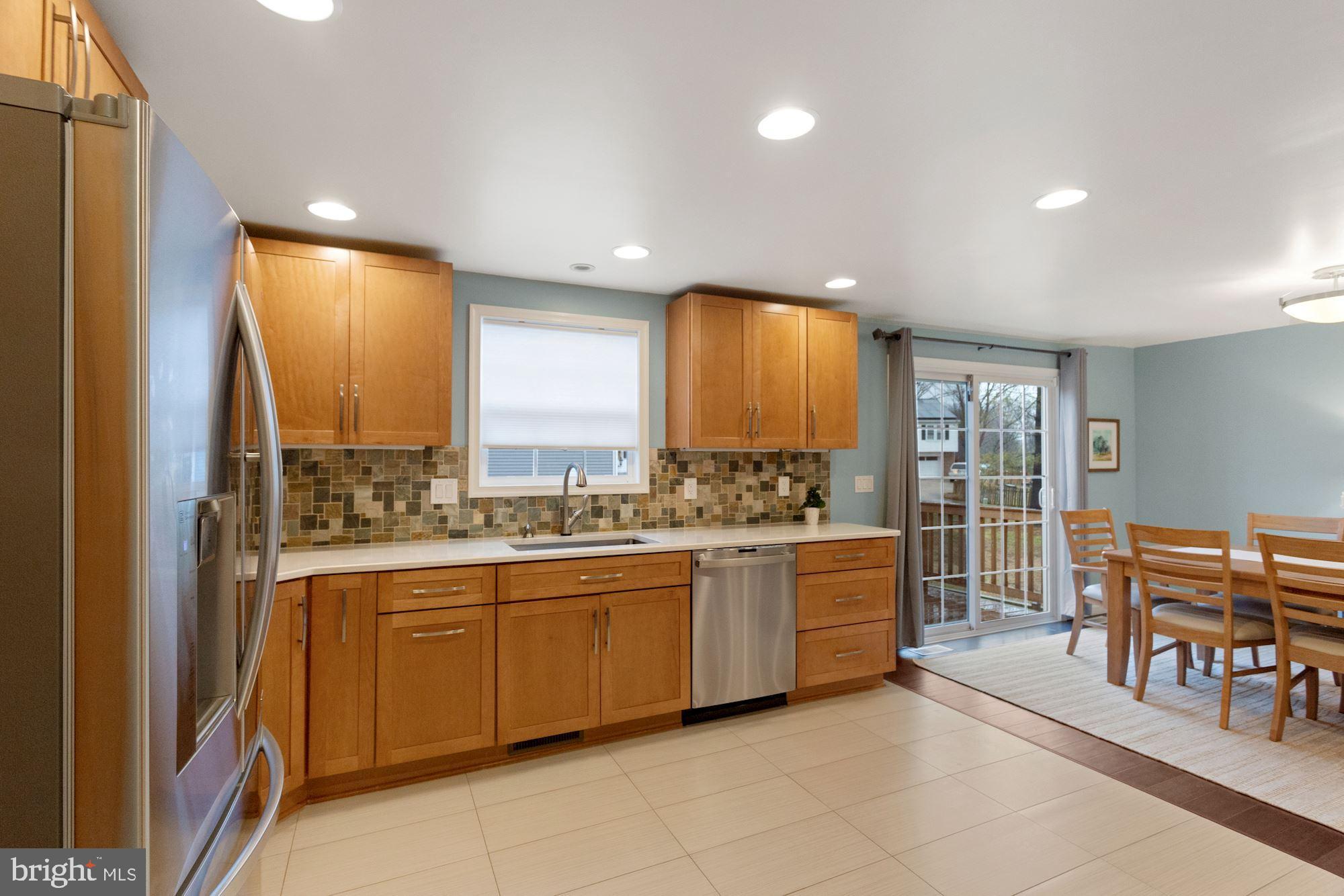 9538 Burning Branch Road Burke, VA 22015 - Photo 7 of 33 Stainless Appliances