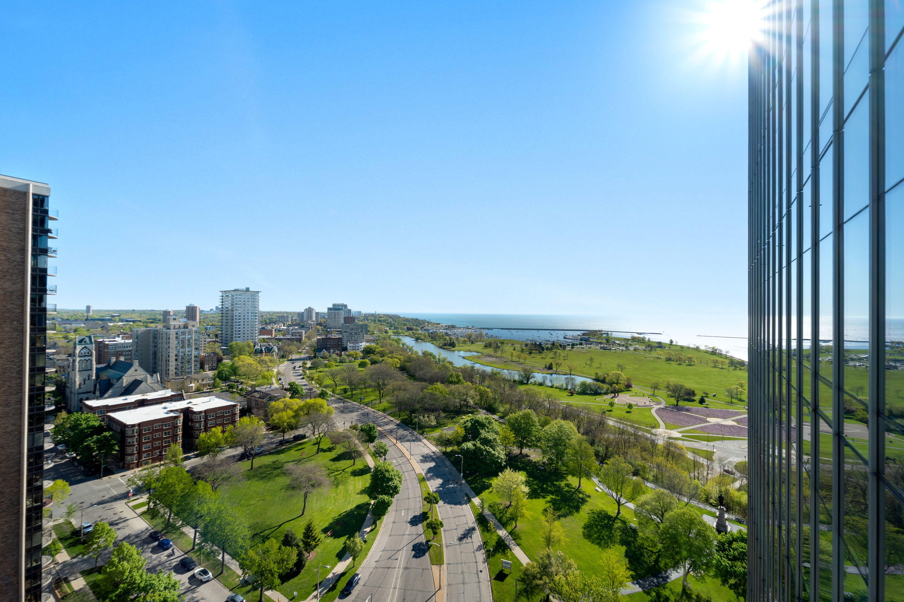 923 East Kilbourn Ave Unit 1903  