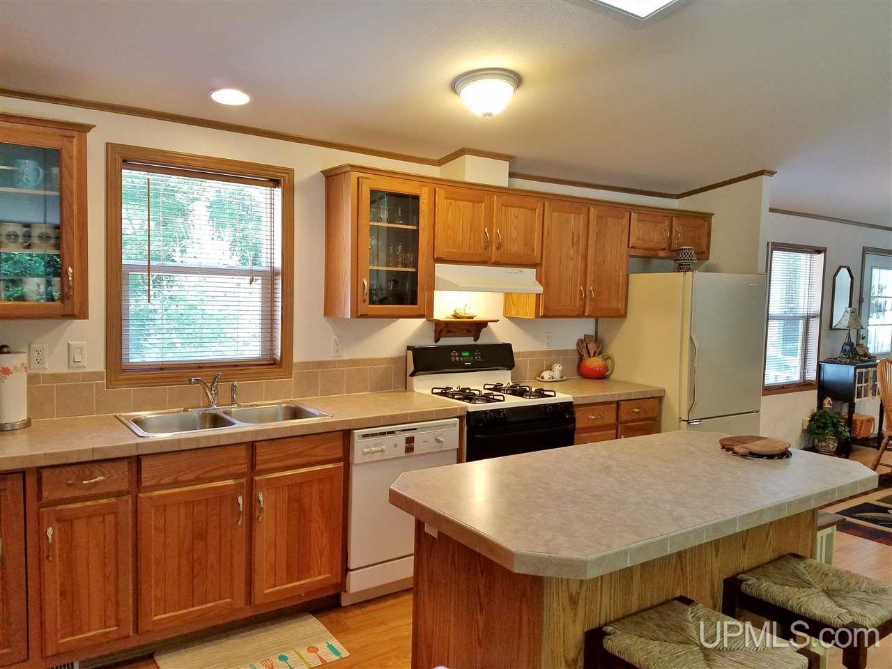 W15644 Sandtown Road Curtis, MI 49820 - Photo 8 of 39