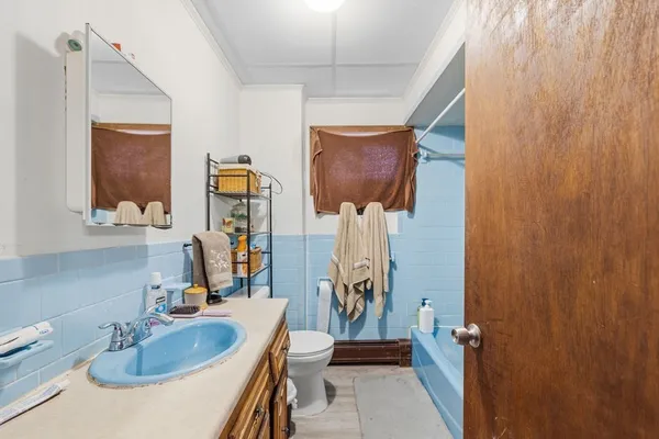 $925,000 | 173 County Street, Fall River, MA 02723