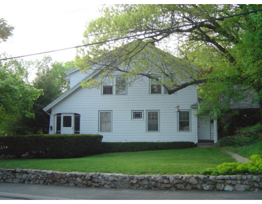 83 Victory Road Lynn, MA 01902 - Photo 1 of 9 Gallery Image 1