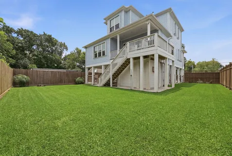 $575,000 | 2922 Seargent Street, Seabrook, TX 77586
