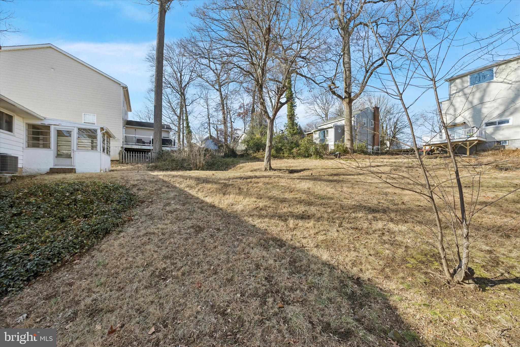 913 Woodside Avenue Secane, PA 19018 - Photo 22 of 25