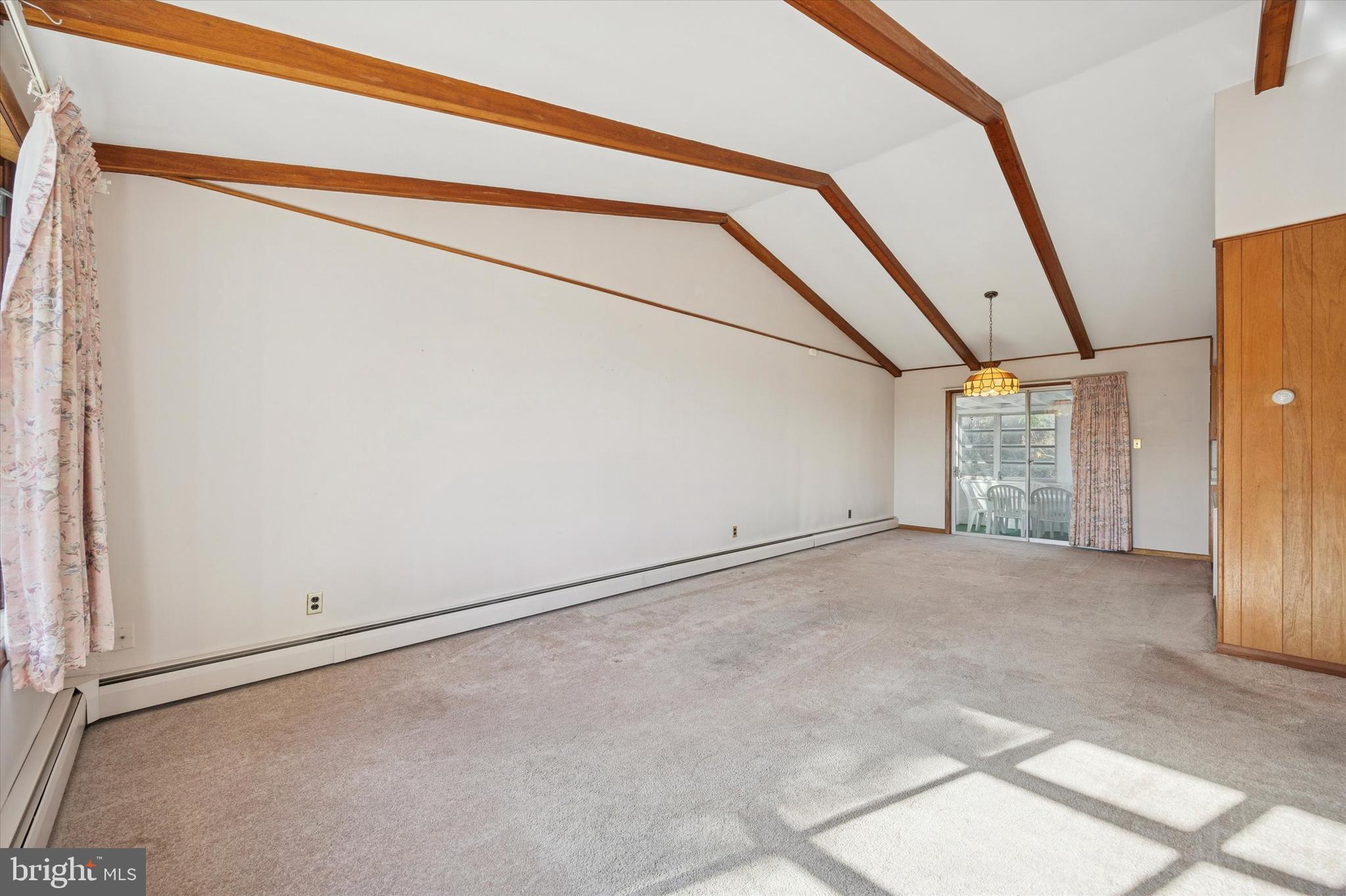 913 Woodside Avenue Secane, PA 19018 - Photo 3 of 25