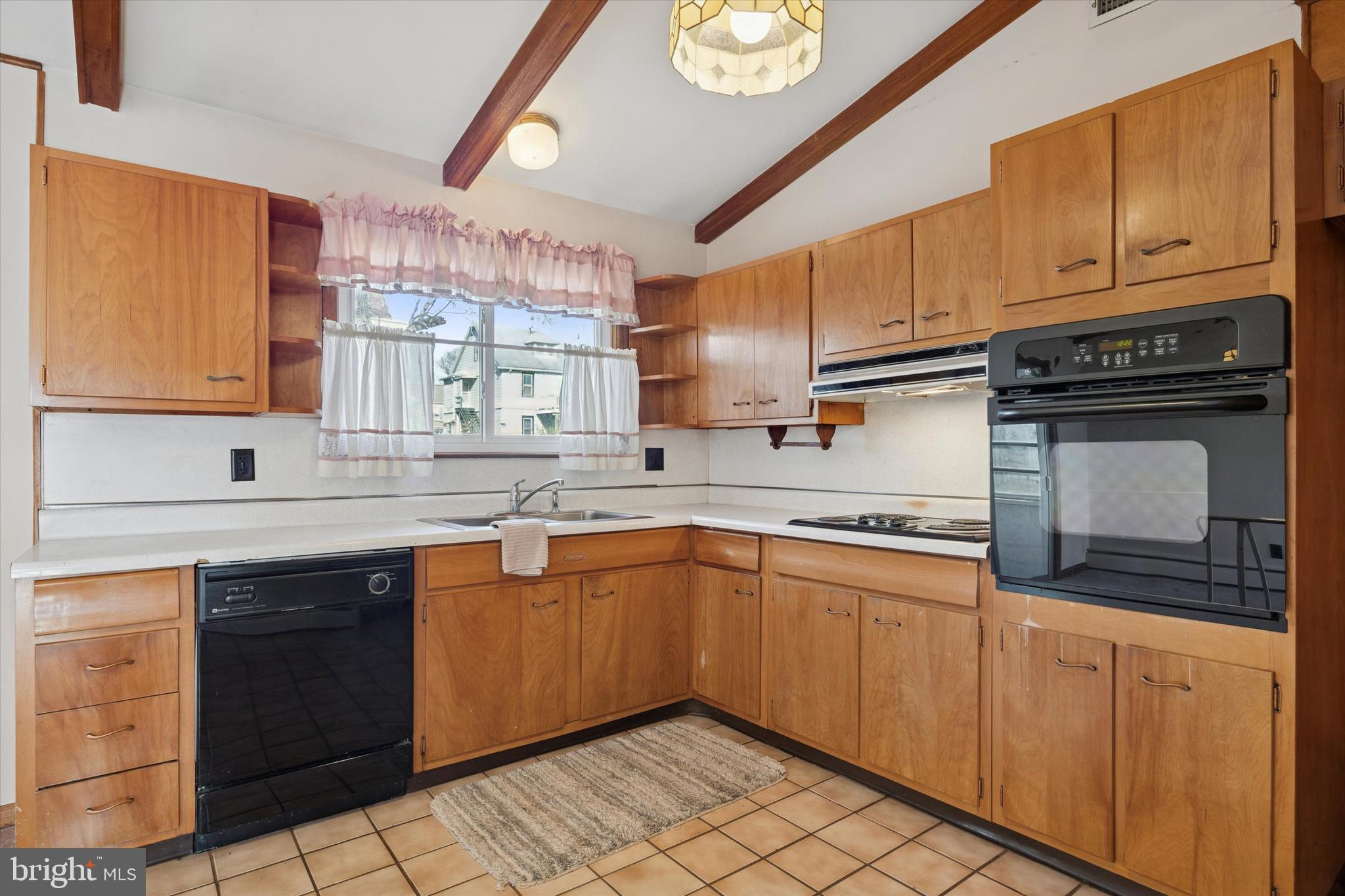 913 Woodside Avenue Secane, PA 19018 - Photo 9 of 25