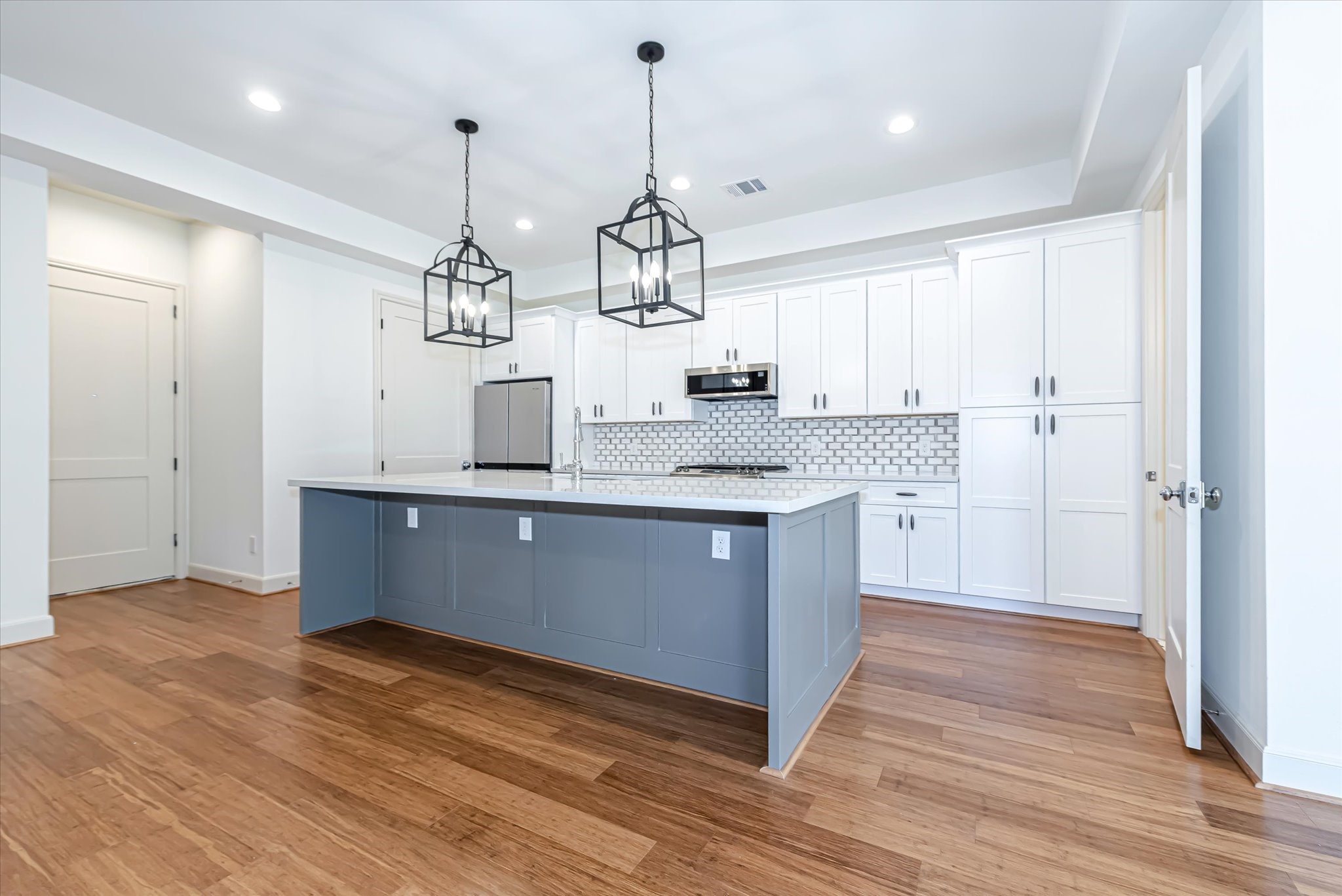 4218 Eigel Street Houston, TX 77007 - Photo 7 of 20