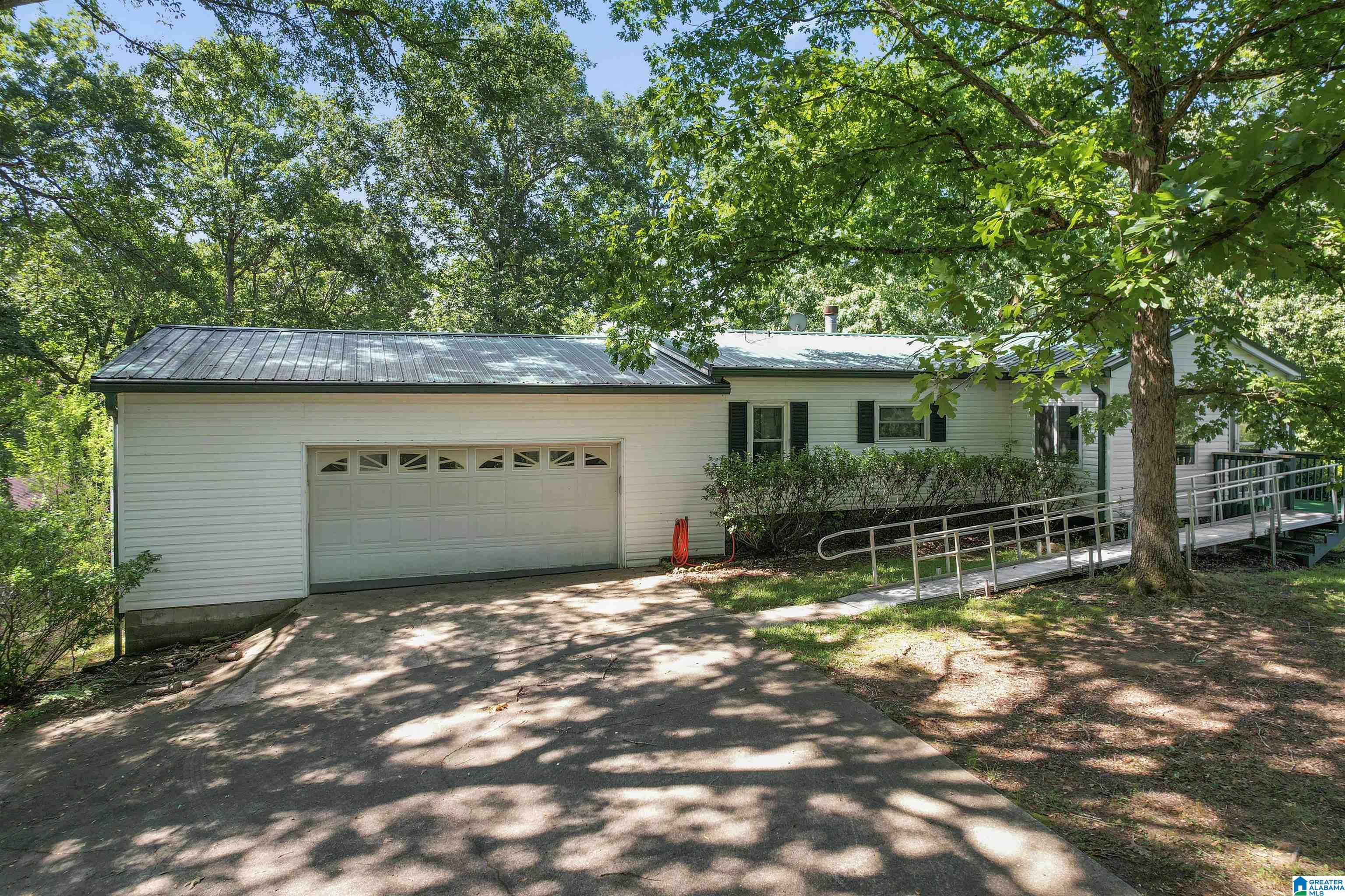 7968 Blackie Curren Road Bessemer, AL 35022 - Photo 2 of 36
