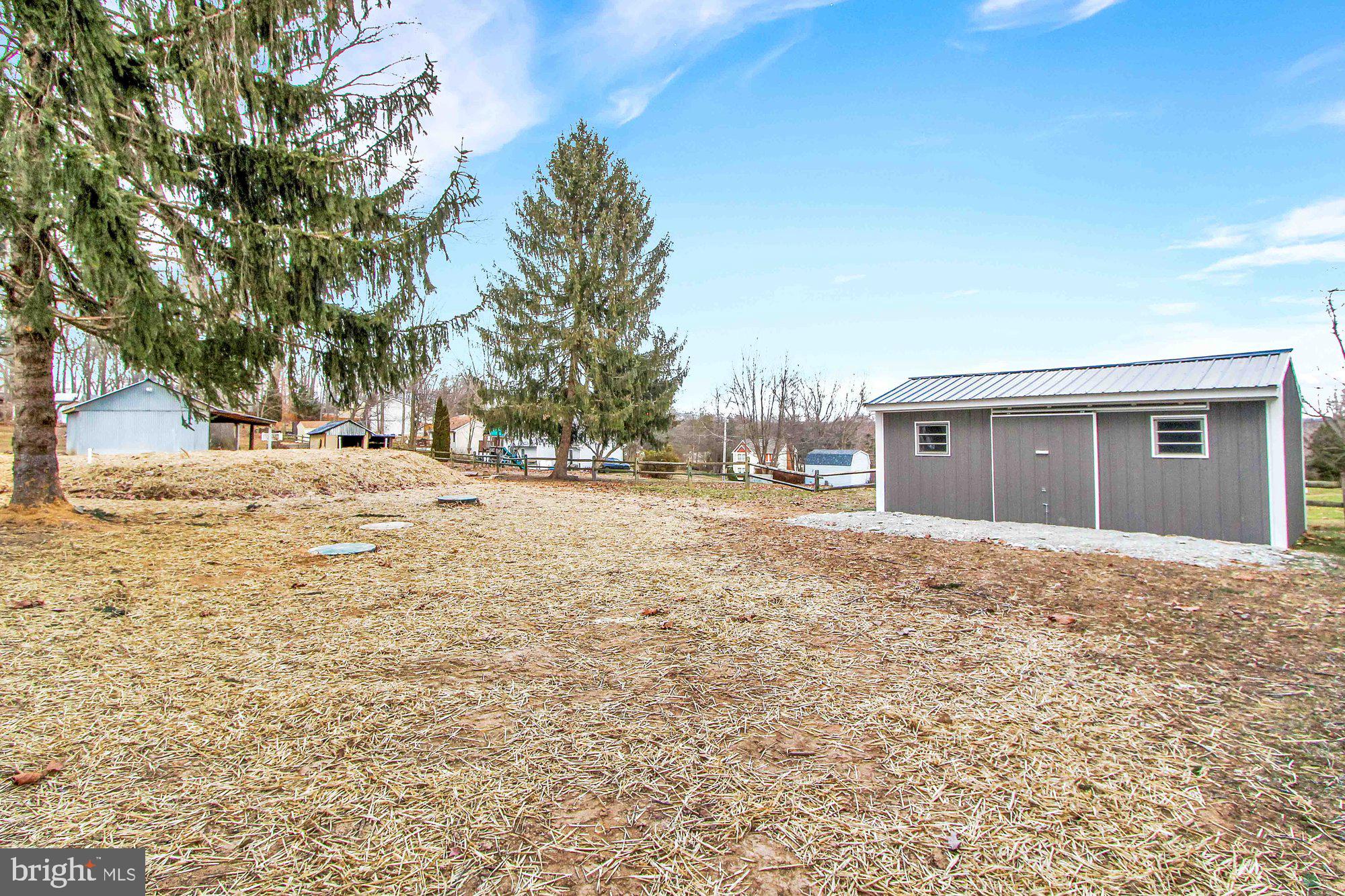 74 Clubhouse Road Delta, PA 17314 - Photo 27 of 28 Backyard / Shed