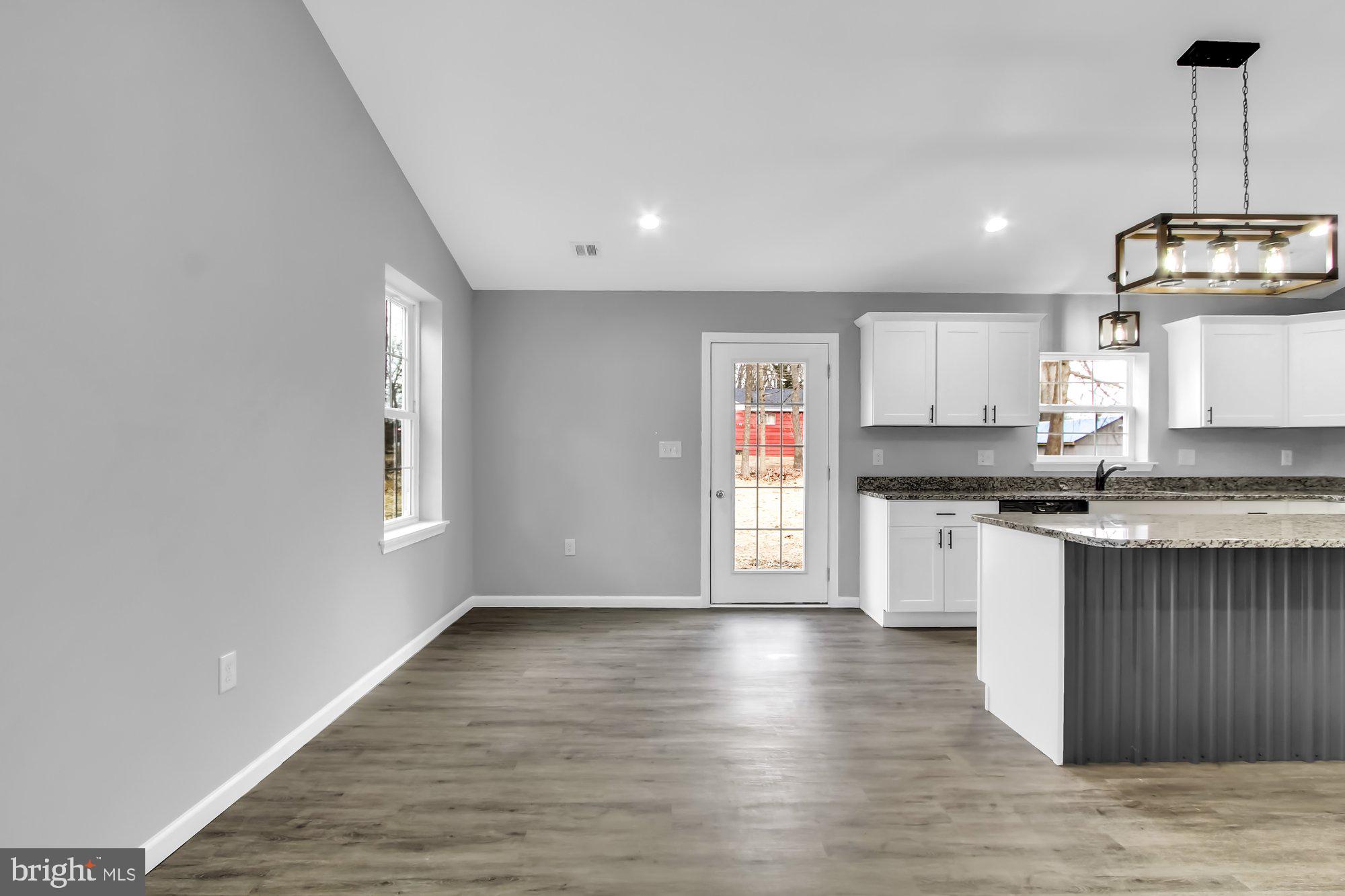 74 Clubhouse Road Delta, PA 17314 - Photo 8 of 28 Dining Area
