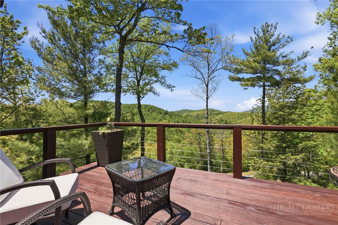 186 Sunset Ridge Drive Boone, NC 28607 - Photo 7 of 50
