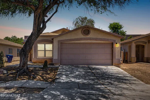 $315,000 | 8129 South Sunny Horizon Place, Tucson, AZ 85747