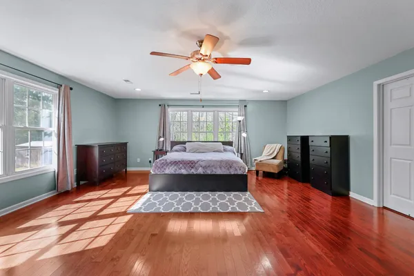 $829,999 | 772 Salmon Branch Road, Erin, TN 37061