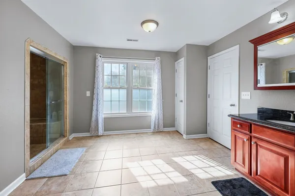 $829,999 | 772 Salmon Branch Road, Erin, TN 37061