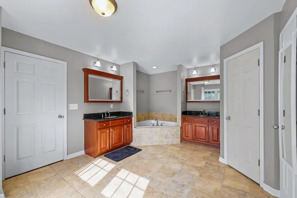 $829,999 | 772 Salmon Branch Road, Erin, TN 37061