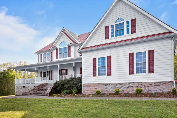 $829,999 | 772 Salmon Branch Road, Erin, TN 37061