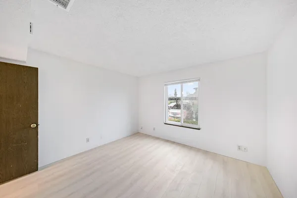 $140,000 | 6400 66th Avenue, Unit 11, Sacramento, CA 95823