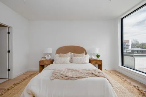 $815,000 | 2209 South 1st Street, Unit 121, Austin, TX 78704